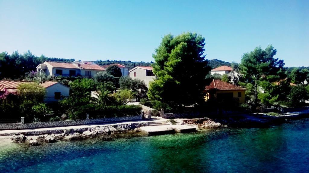 Apartmani Conar Veliki Drvenik Exteriér fotografie
